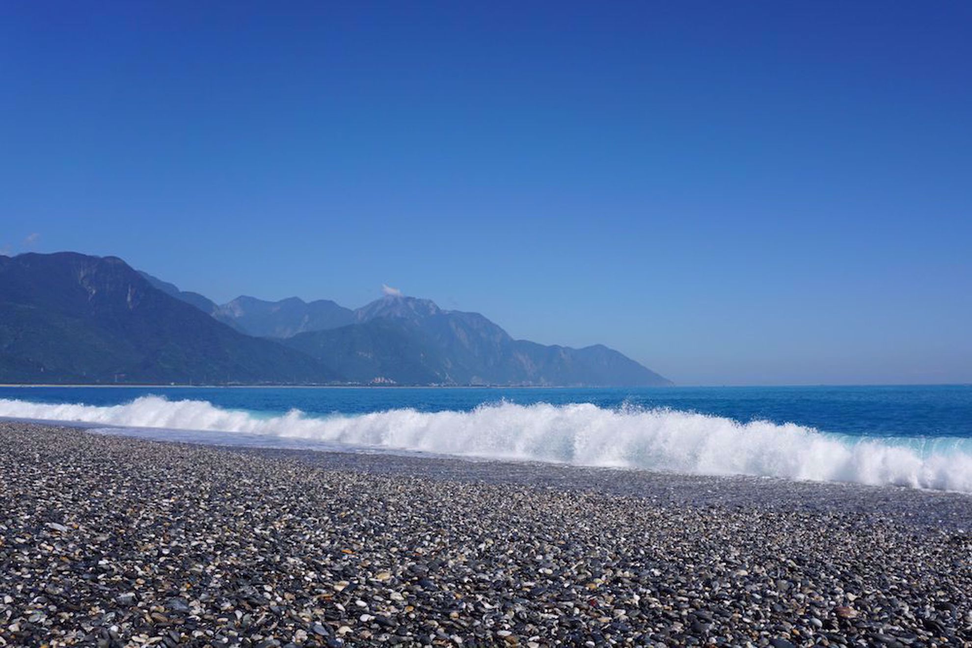 Hualien beach with surf